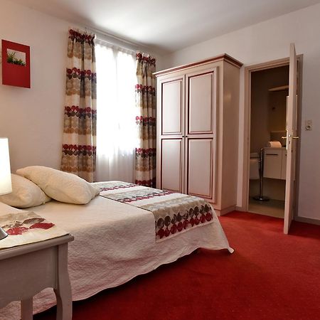 La Garbure Hotel ชาโตเนิฟ-ดู-ปาป ภายนอก รูปภาพ