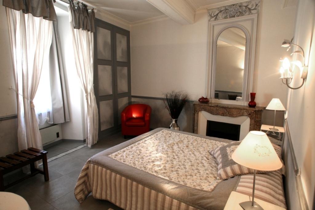 La Garbure Hotel ชาโตเนิฟ-ดู-ปาป ภายนอก รูปภาพ